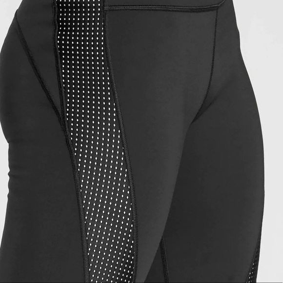 Athleta Hiit It 9” Bike Shorts - Picture 10 of 13